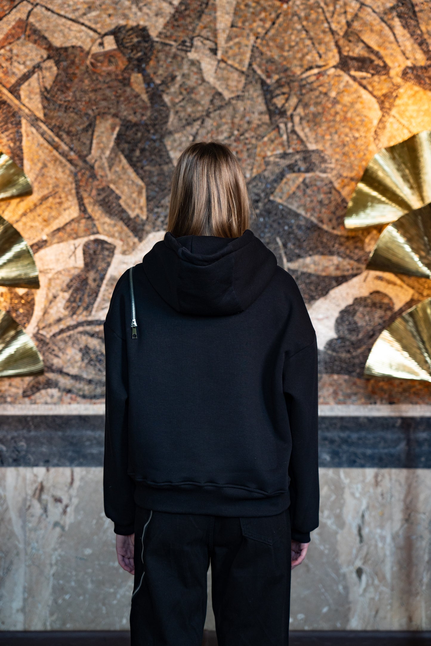 ASMA SILVER BLACK HOODIE