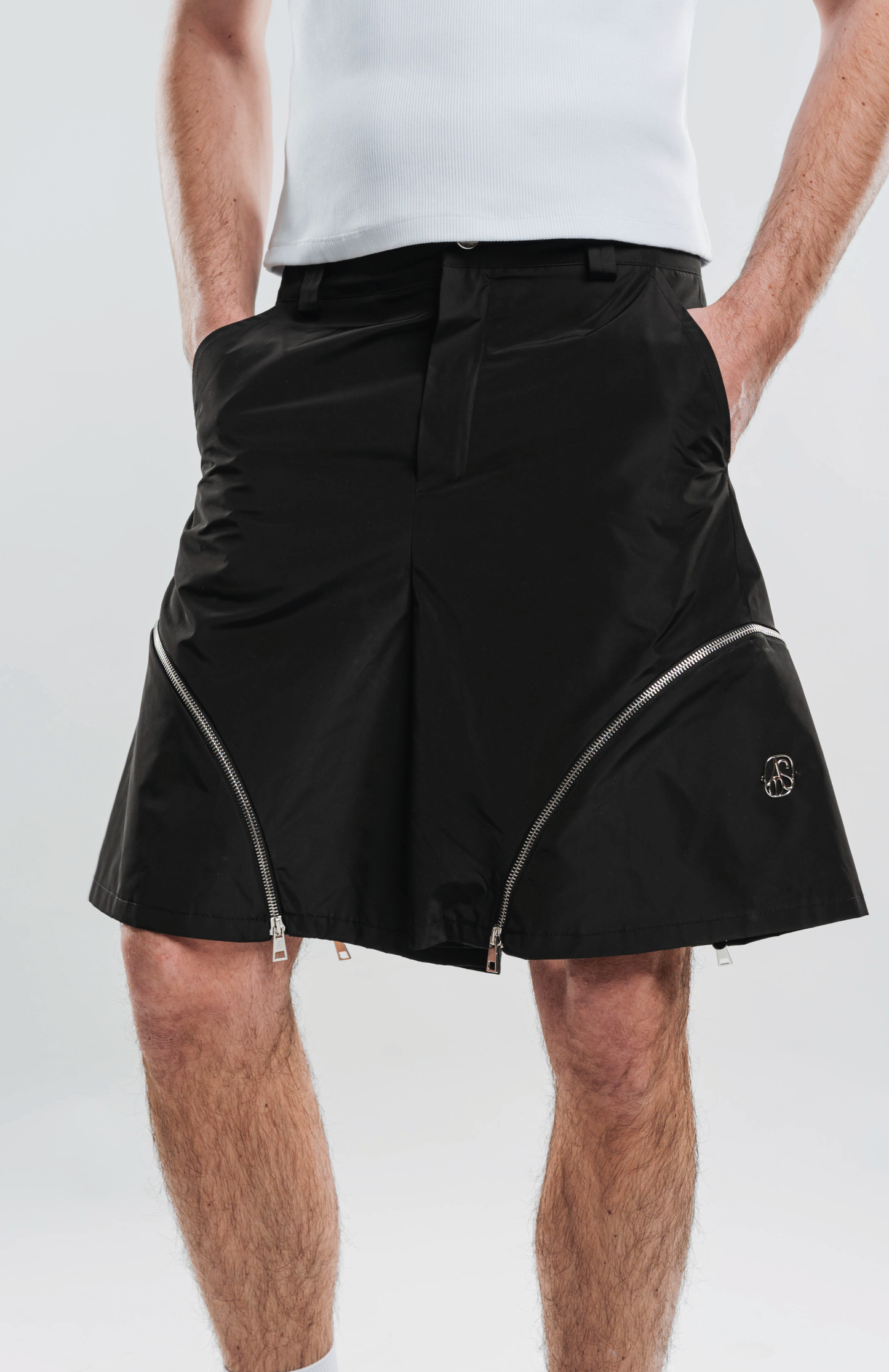 NYLON ZIP SHORTS