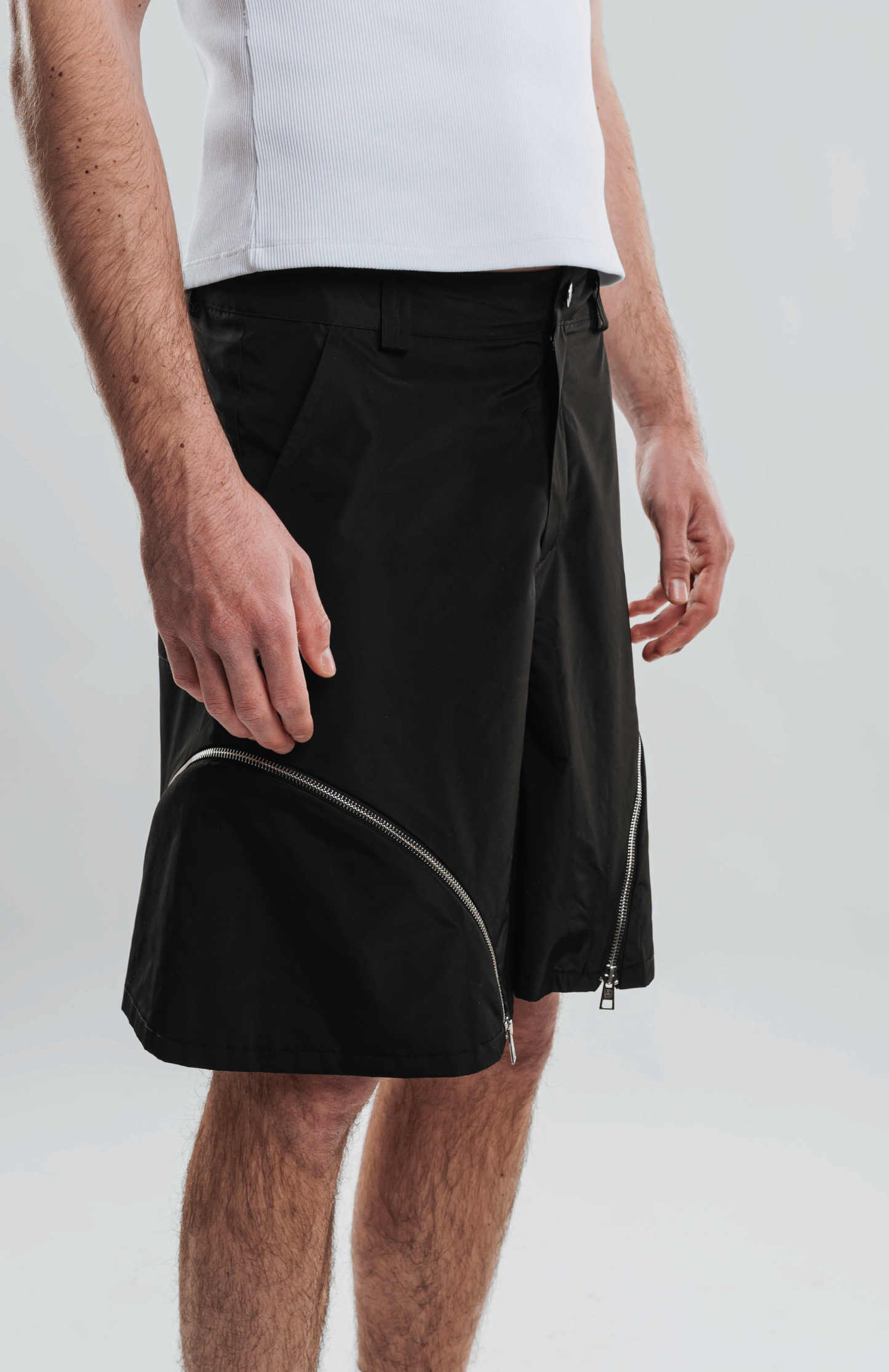 NYLON ZIP SHORTS
