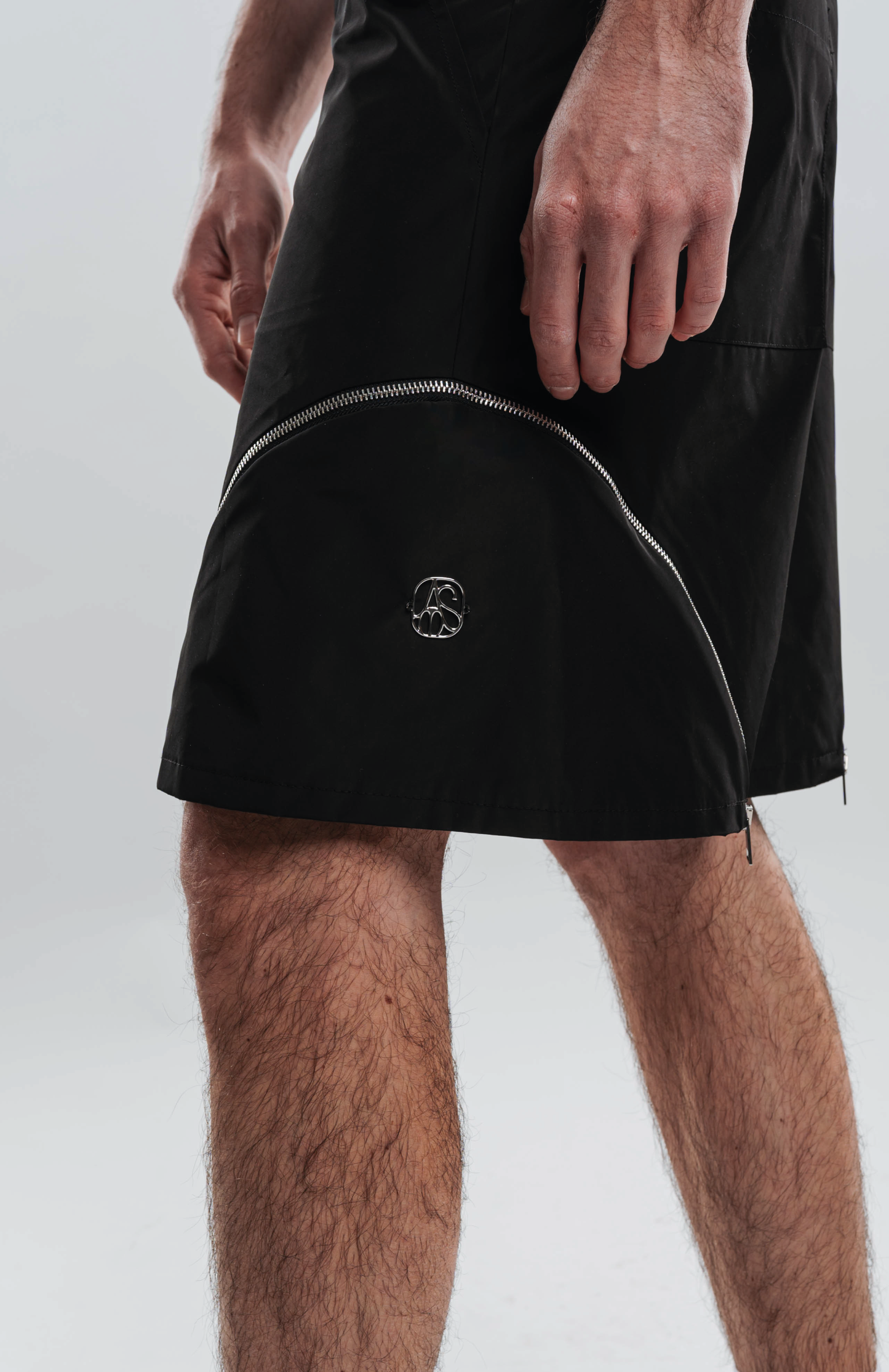 NYLON ZIP SHORTS