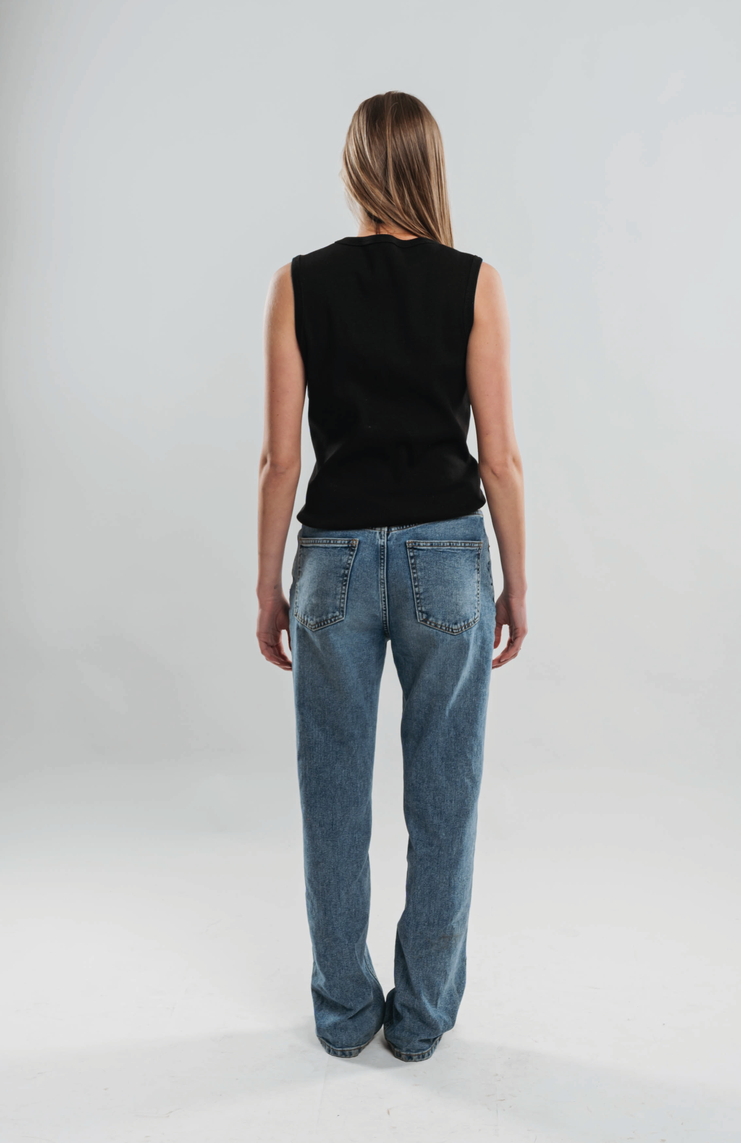 METAL BLACK TANK TOP